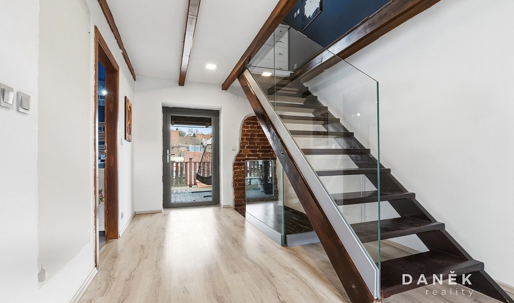 Prodej domu 210 m² s pozemkem 214 m², Ivančice – náhled fotky 11