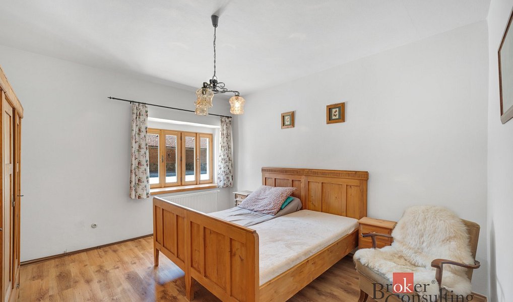 Prodej domu 450 m² s pozemkem 3 336 m², Lhotka – náhled fotky 32