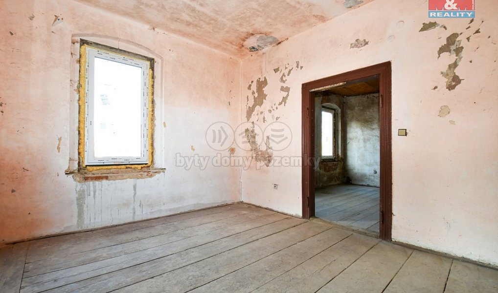 Prodej domu 300 m² s pozemkem 635 m², Plesná – náhled fotky 15