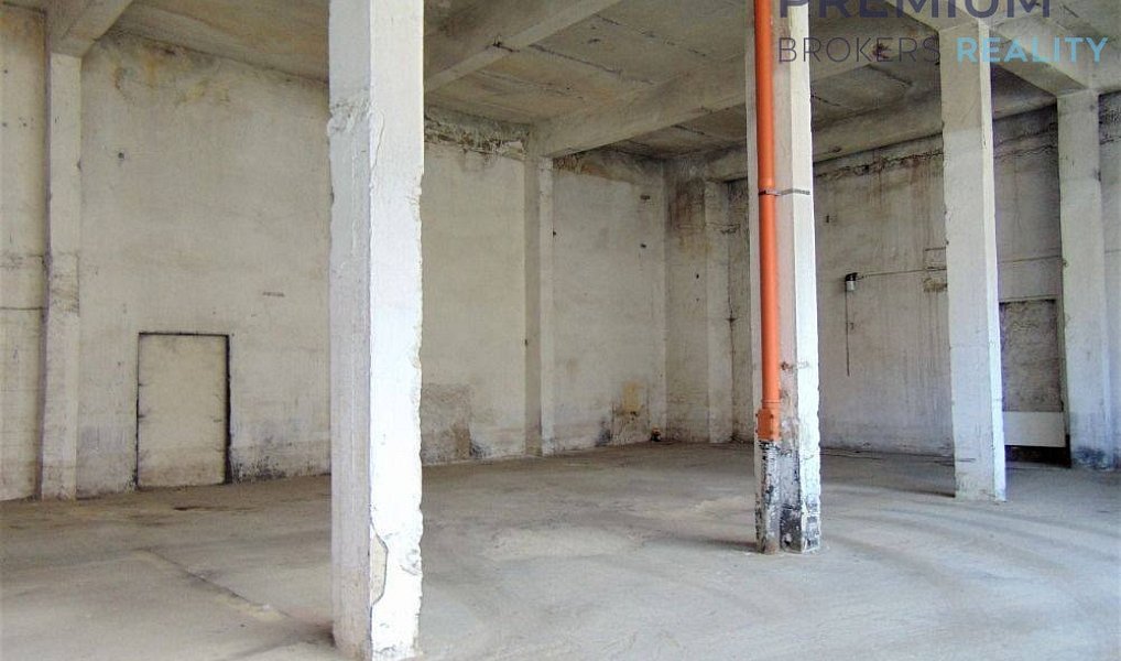 Pronájem garážového stání 25 m2, Žatec, Žatec – náhled fotky 3