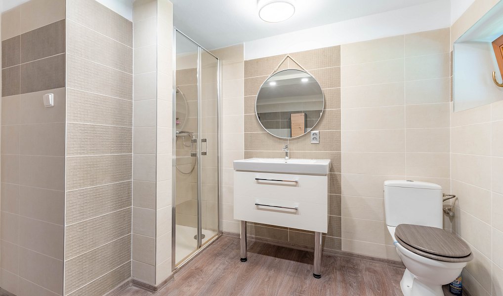 Prodej domu 180 m² s pozemkem 2 568 m², Raspenava – náhled fotky 19