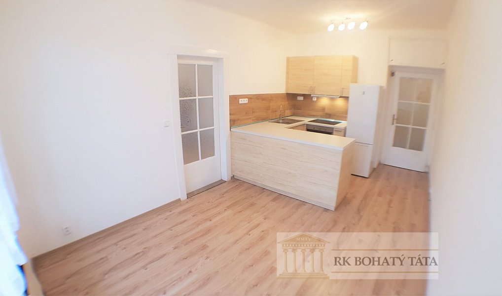 Pronájem bytu 2+kk 51 m², Praha – náhled fotky 2