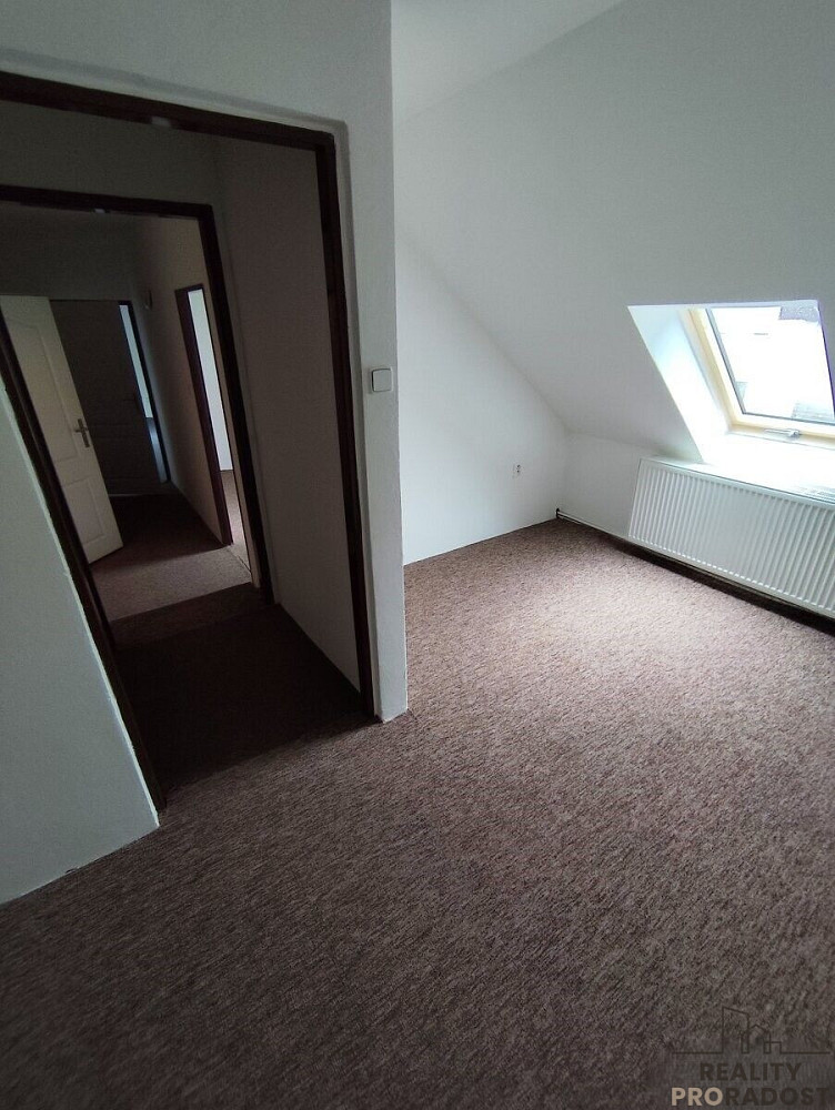 Pronájem bytu 4+kk 103 m² — photo 5