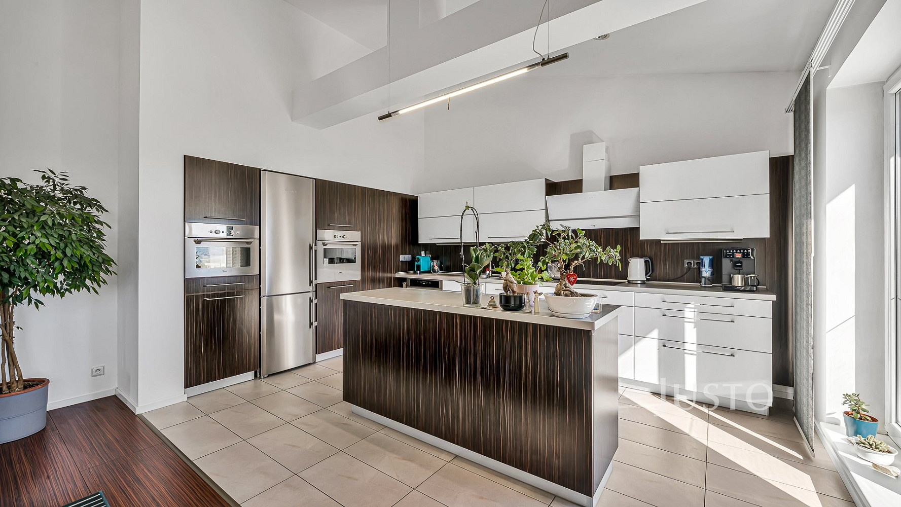 Prodej komerčního objektu (jiného typu) 401 m² – fotografie 2
