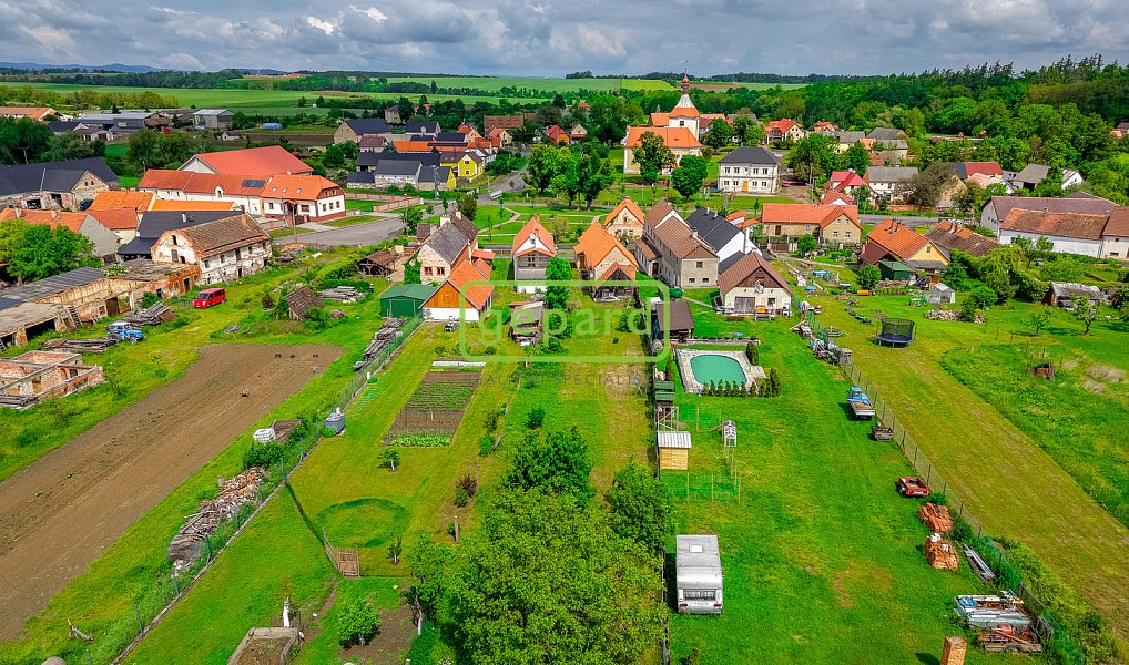 Prodej domu 153 m² s pozemkem 1 396 m², Kryry – náhled fotky 36