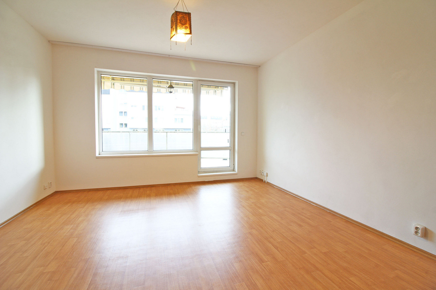 Pronájem bytu 3+kk 84 m² – fotografie 4