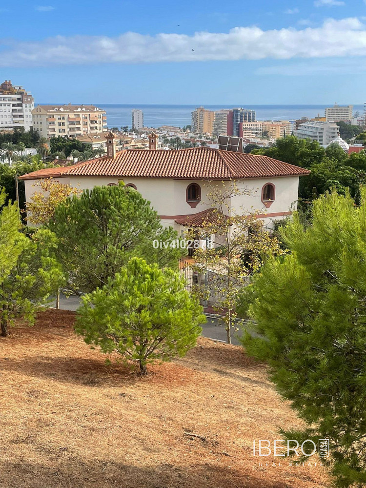 Prodej domu 493 m² s pozemkem 1 055 m² — photo 3