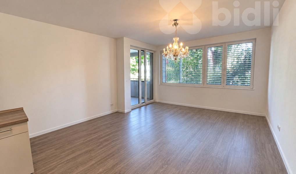 Pronájem bytu 2+kk 55 m², Praha – náhled fotky 3