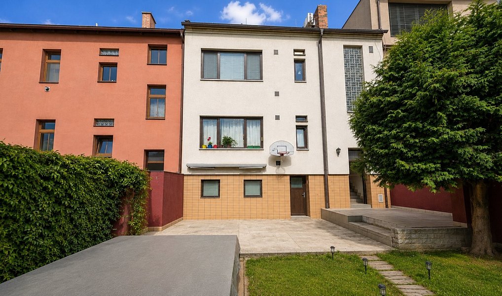 Prodej domu 294 m² s pozemkem 383 m², Brno – náhled fotky 3