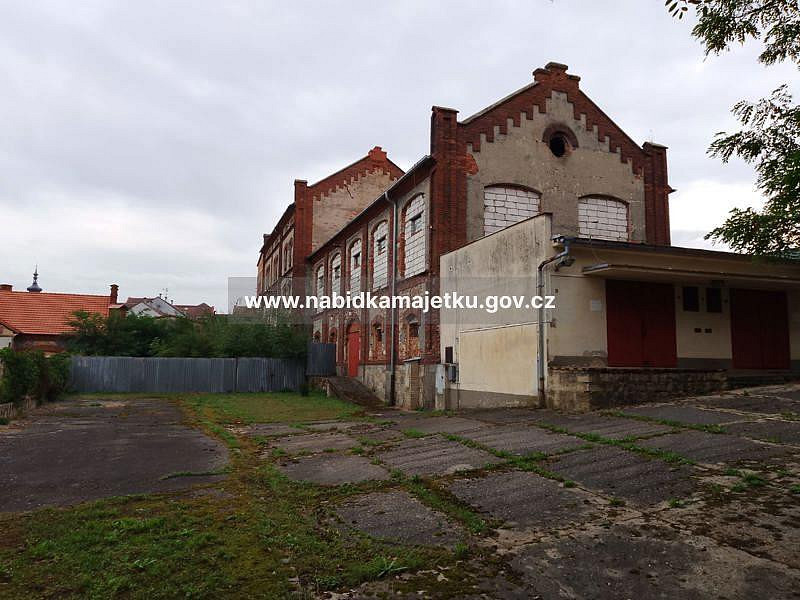 Prodej domu 426 m² s pozemkem 1 053 m²