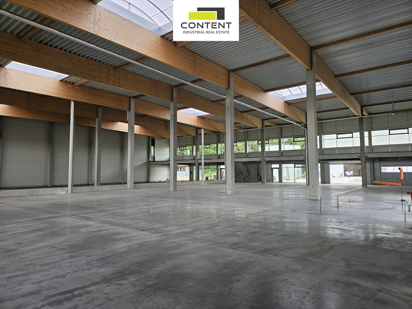 Pronájem skladovacích prostor 1 000 m² – fotografie 3