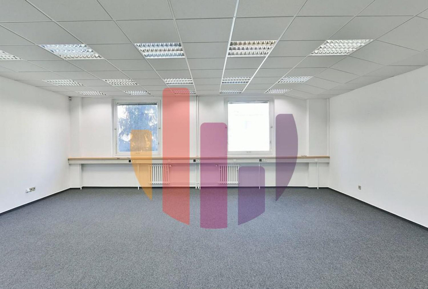 Pronájem kanceláře 87 m² — photo 3