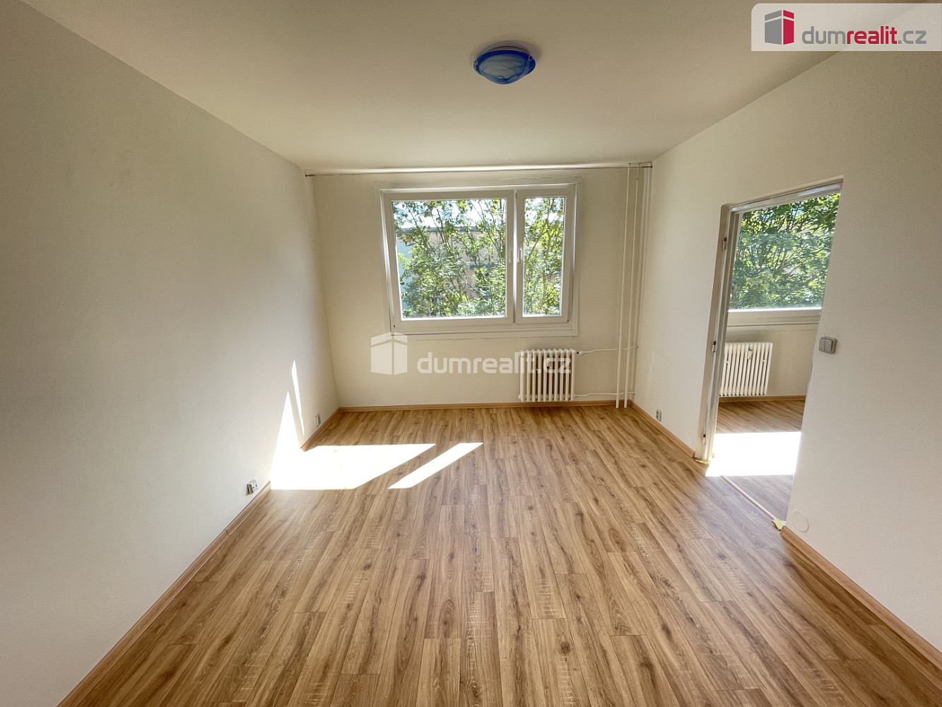 Pronájem bytu 2+kk 36 m² – fotografie 3