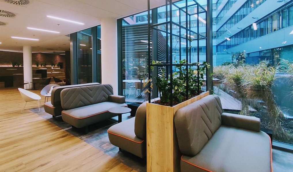 Pronájem kanceláře 1 548 m², Praha – náhled fotky 3