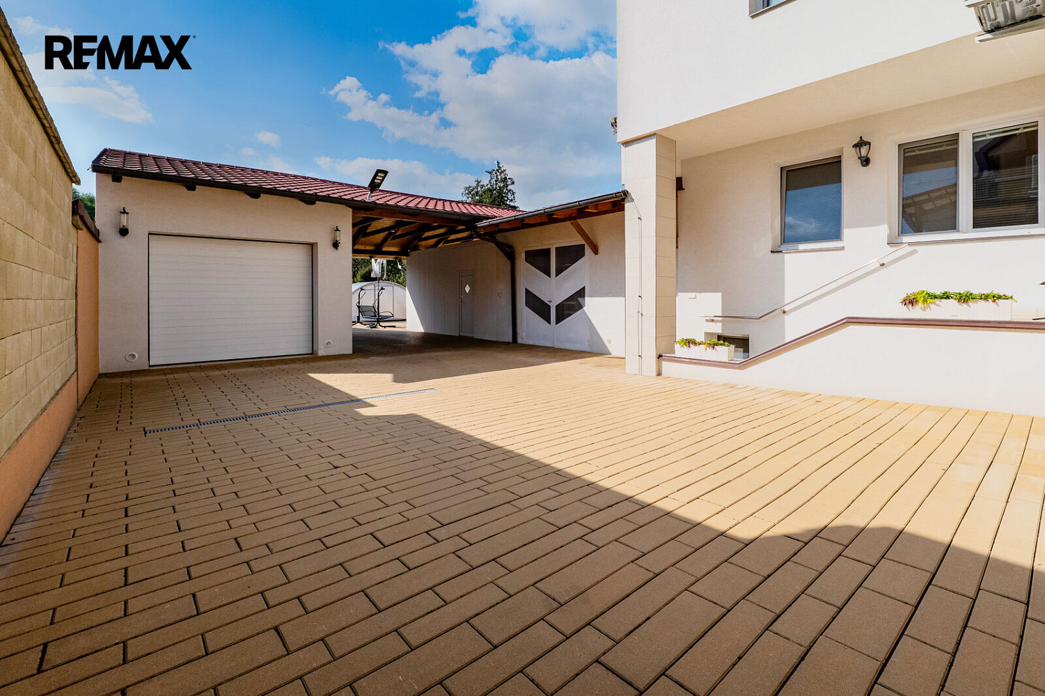 Prodej domu 351 m² s pozemkem 586 m² – fotografie 4