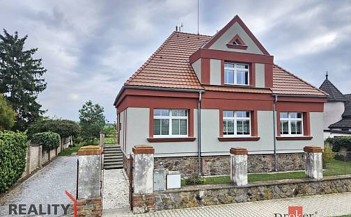 Prodej domu 228 m² s pozemkem 1 426 m², Prokopova, Sadská, okres Nymburk