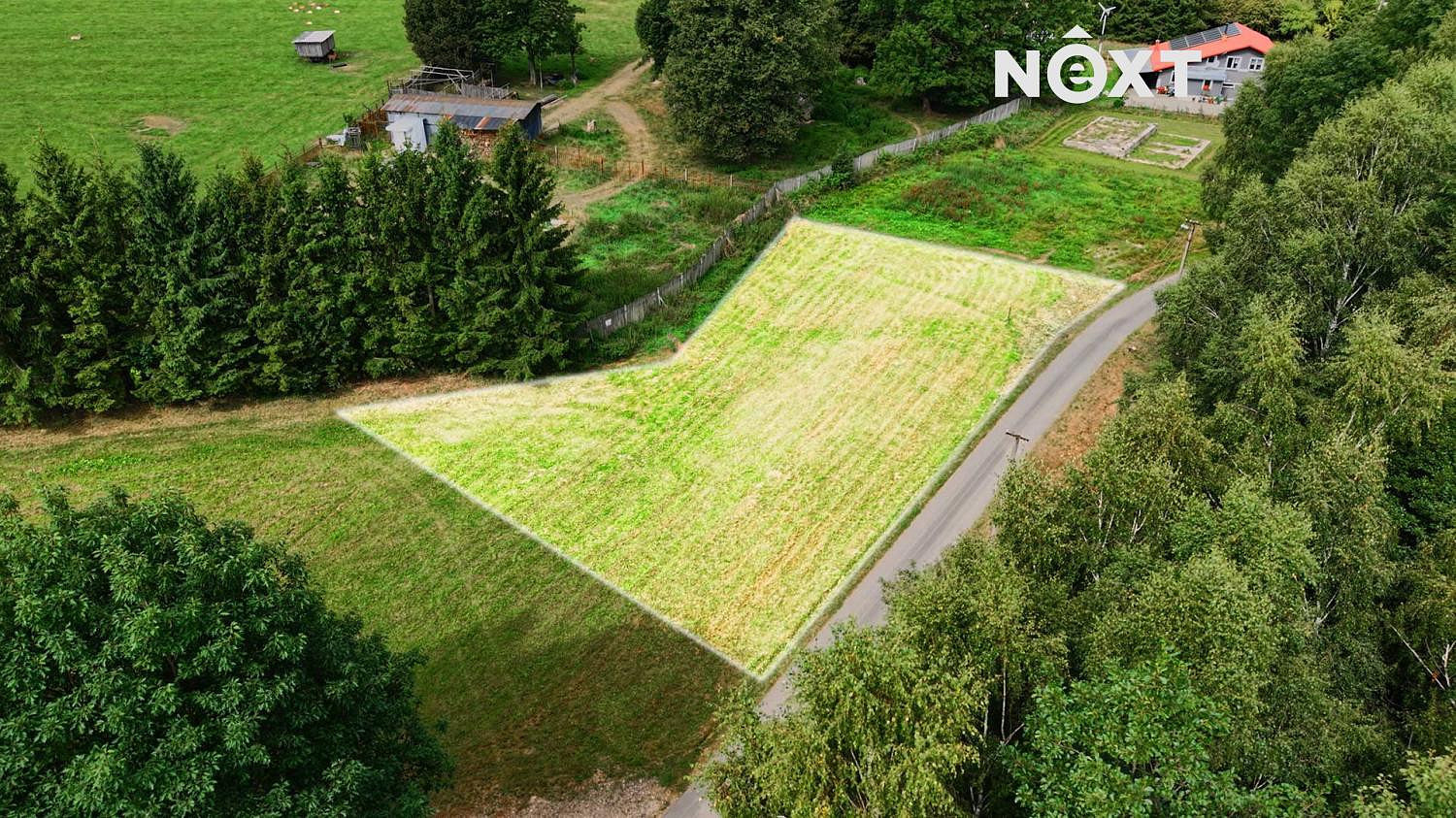 Prodej stavebního pozemku 1 010 m²