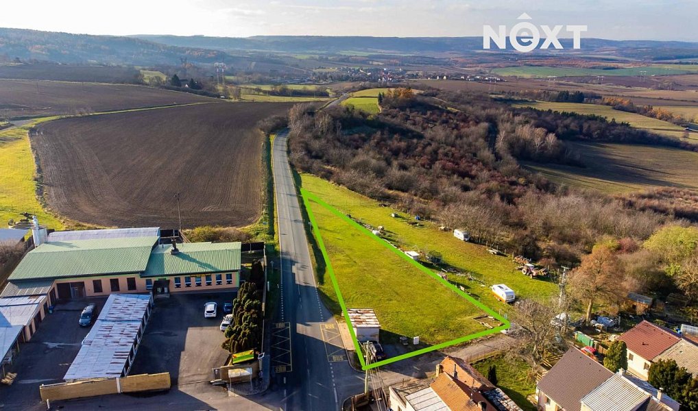 Prodej stavebního pozemku 1 672 m², Příčina – náhled fotky 3