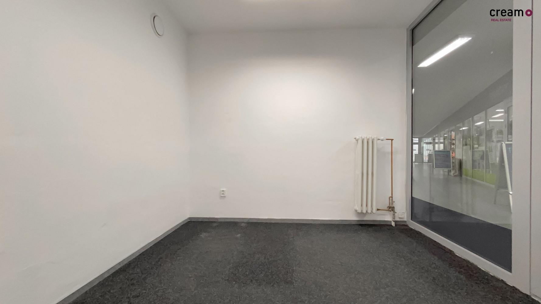 Pronájem obchodních prostor 11 m² — photo 3