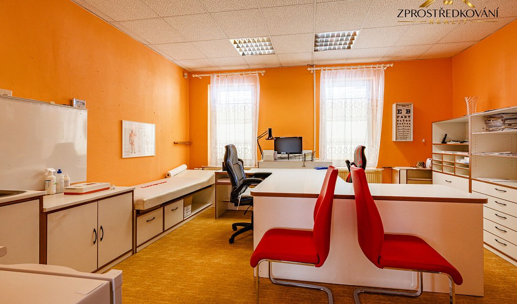 Prodej domu 259 m² s pozemkem 605 m², Kraslice – náhled fotky 30