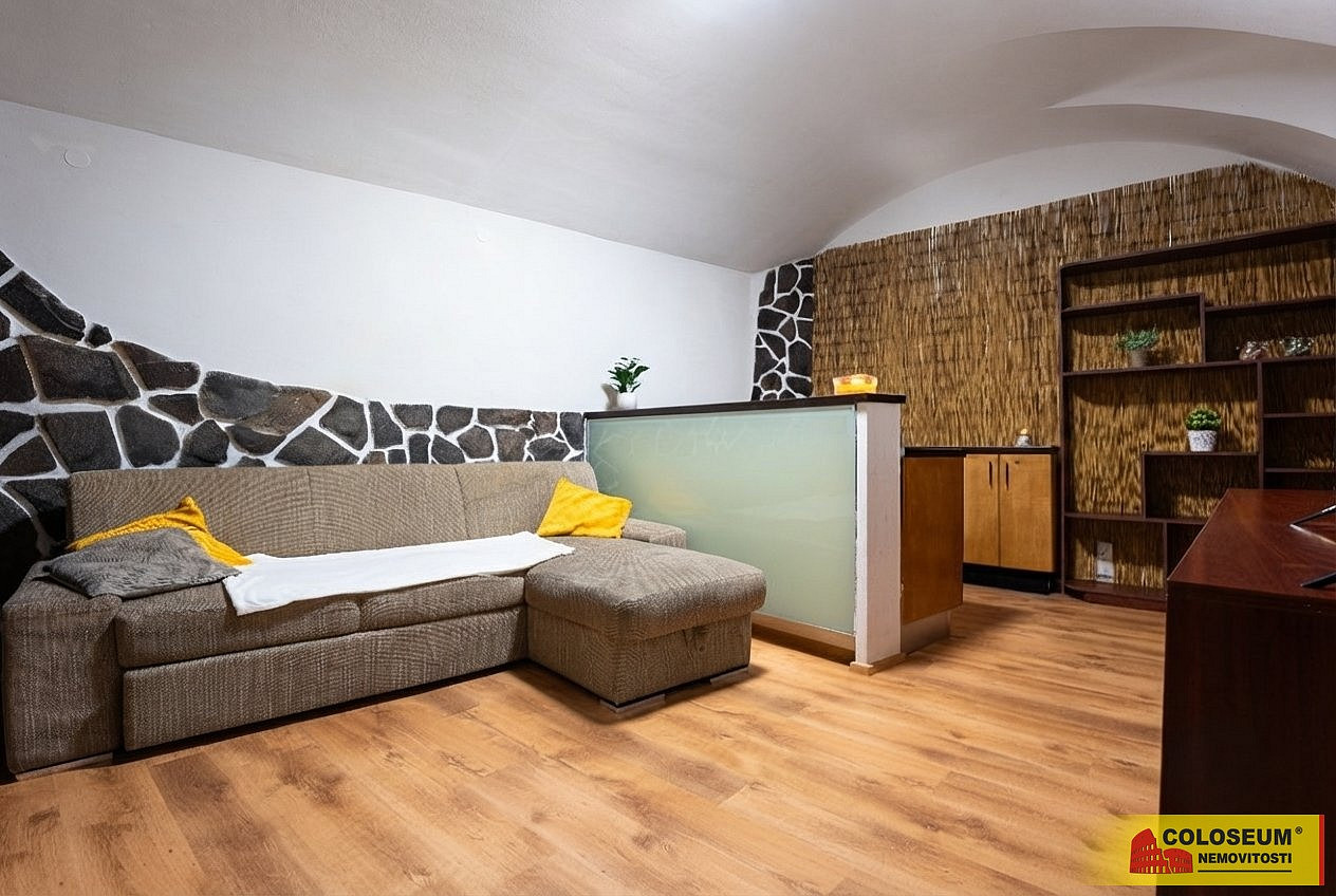 Pronájem bytu 4+kk 94 m² – fotografie 5