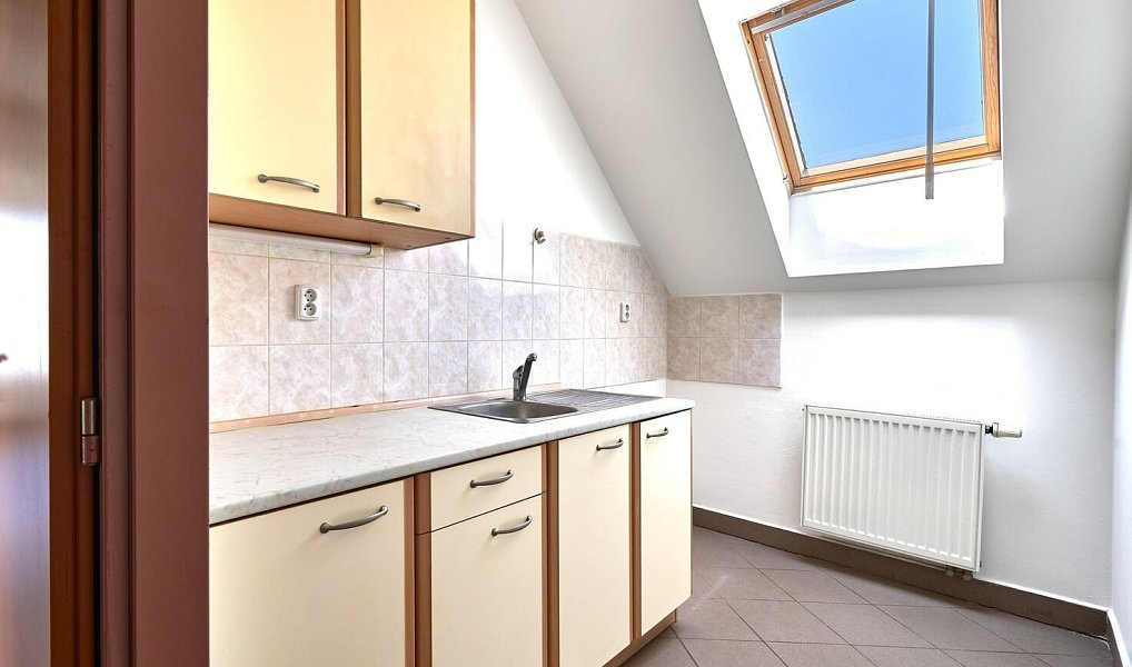 Prodej kanceláře 288 m², Hradec Králové – náhled fotky 13