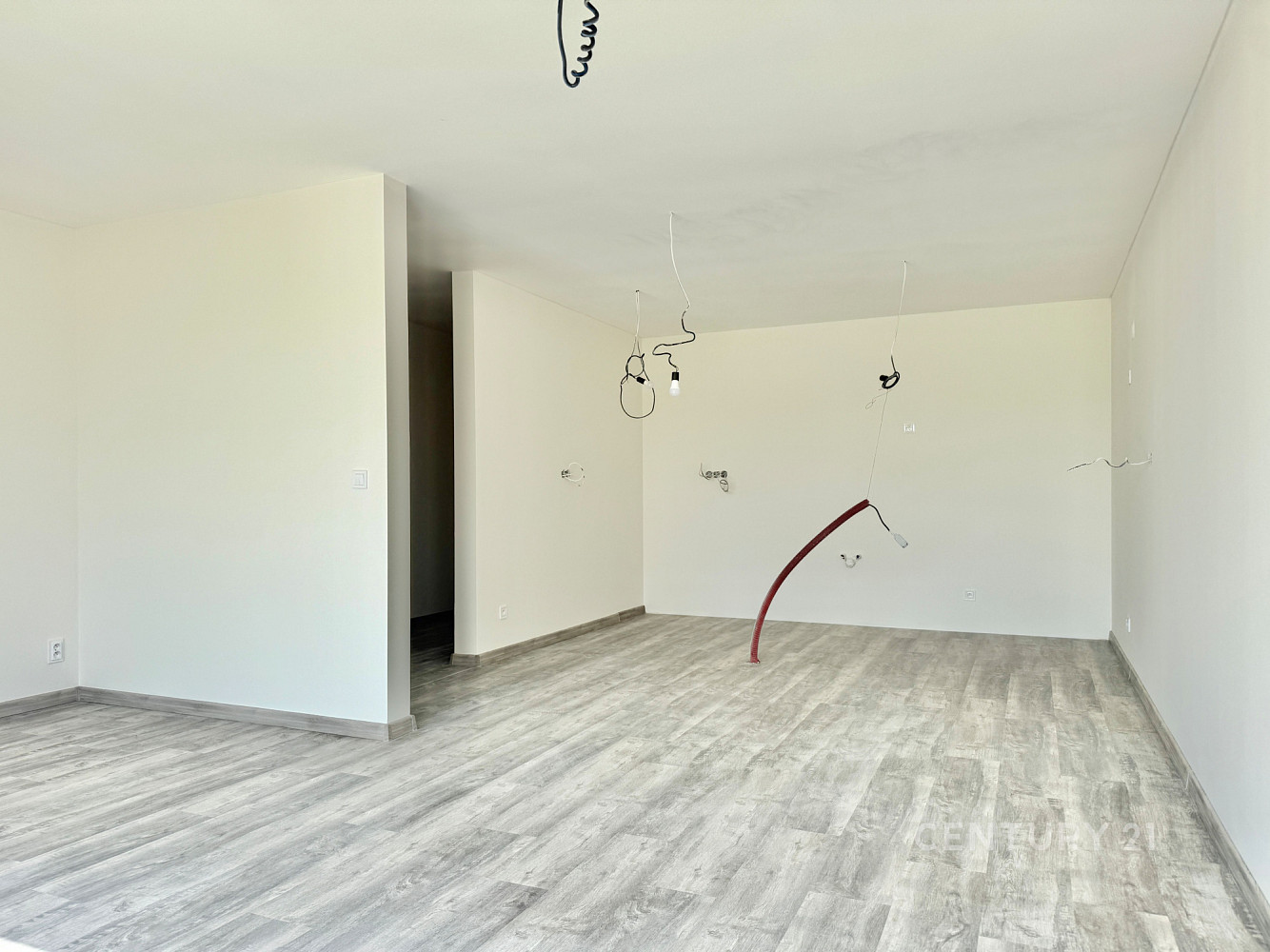 Prodej domu 107 m² s pozemkem 1 423 m² — photo 2