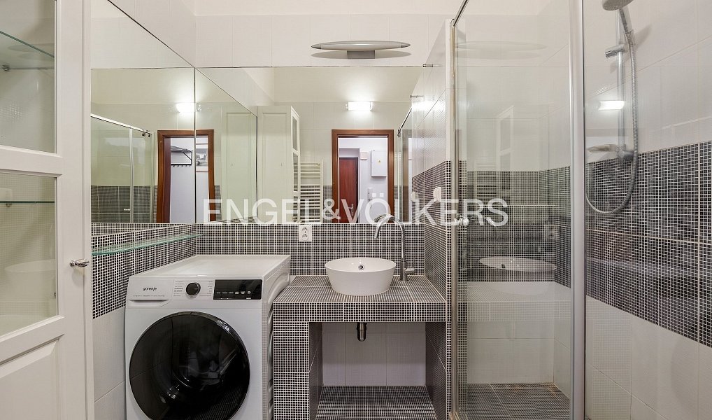 Prodej bytu 2+kk 65 m², Praha – náhled fotky 9