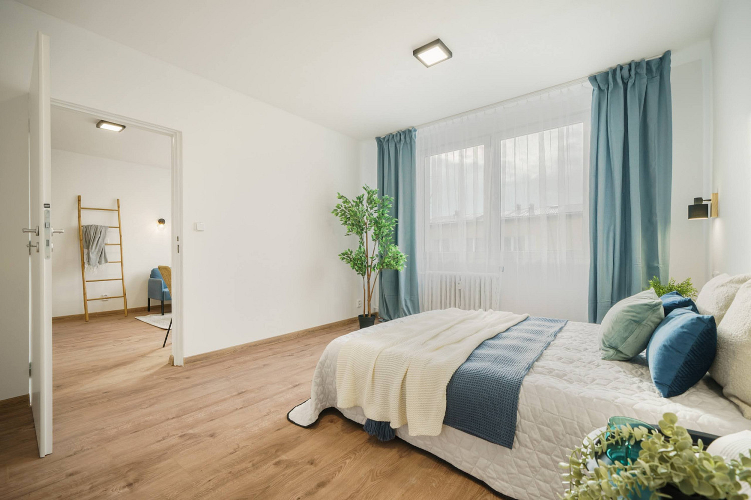 Pronájem bytu 2+kk 35 m² – fotografie 2