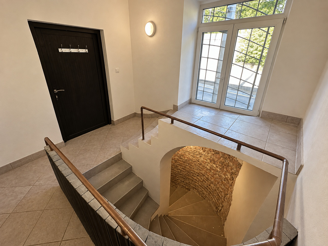 Pronájem komerčního objektu (jiného typu) 76 m² – fotografie 5