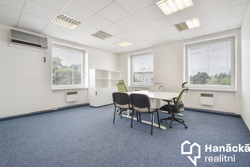 Pronájem kanceláře 29 m² — photo 3