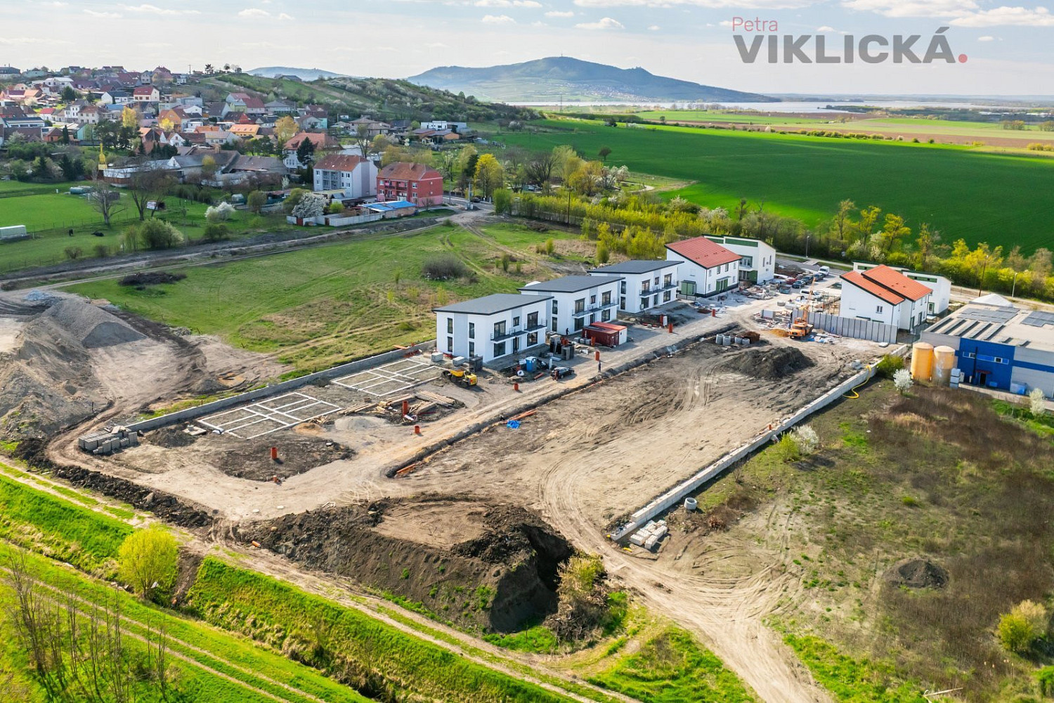 Prodej nájemního domu, činžáku 60 m² — photo 2