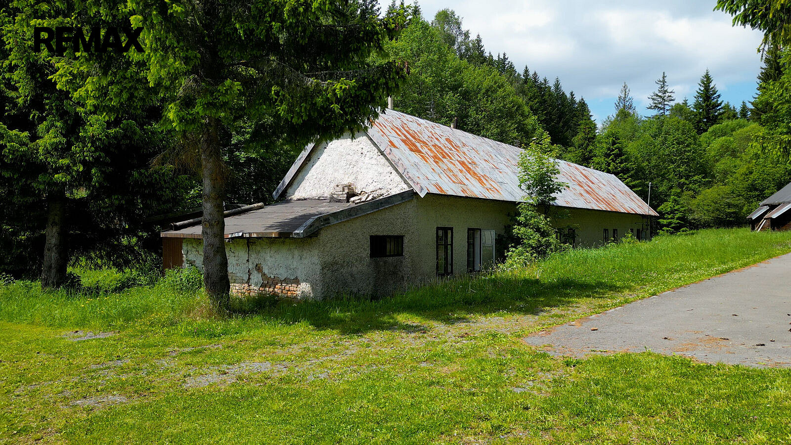 Prodej stavebního pozemku 836 m² – fotografie 2