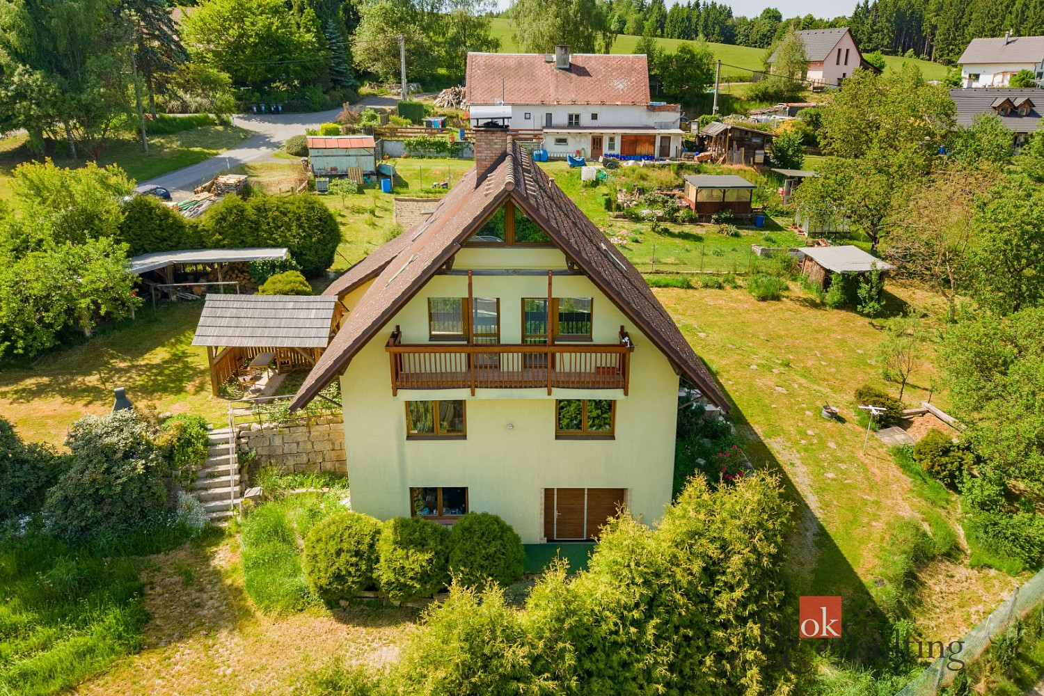 Prodej domu 320 m² s pozemkem 1 559 m² – fotografie 2
