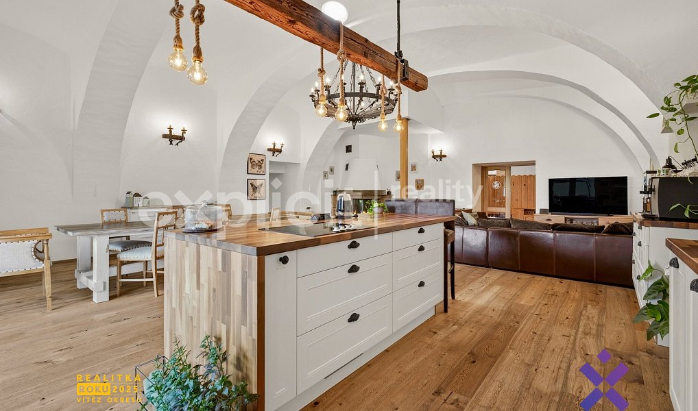 Prodej domu 1 025 m² s pozemkem 4 452 m², Jemnice – náhled fotky 17