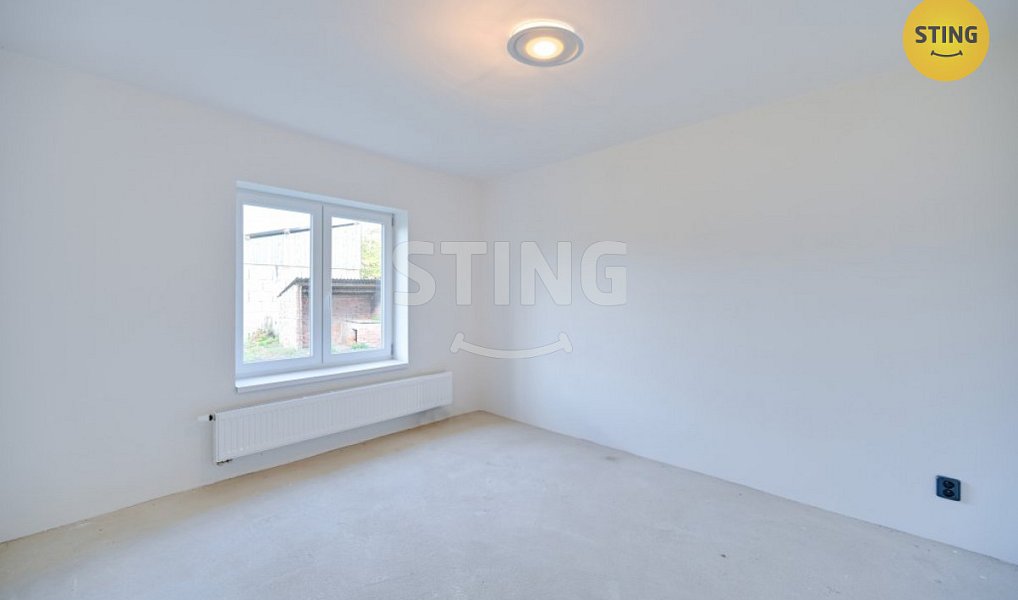 Prodej domu 270 m² s pozemkem 615 m², Strachotín – náhled fotky 21