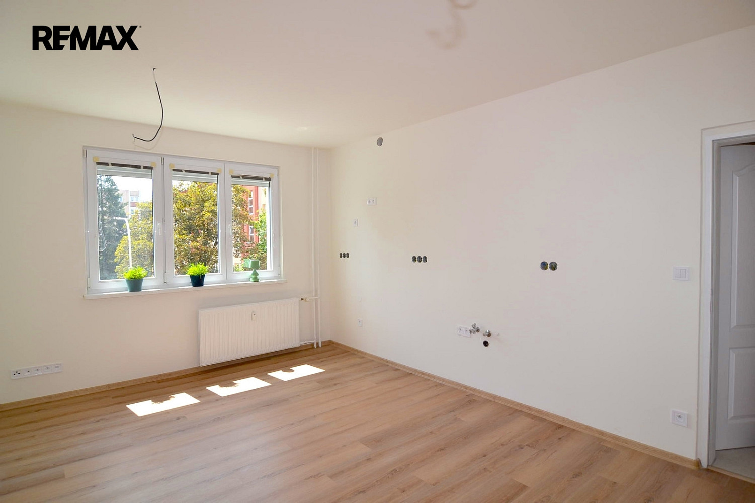 Pronájem bytu 2+1 54 m² — photo 2