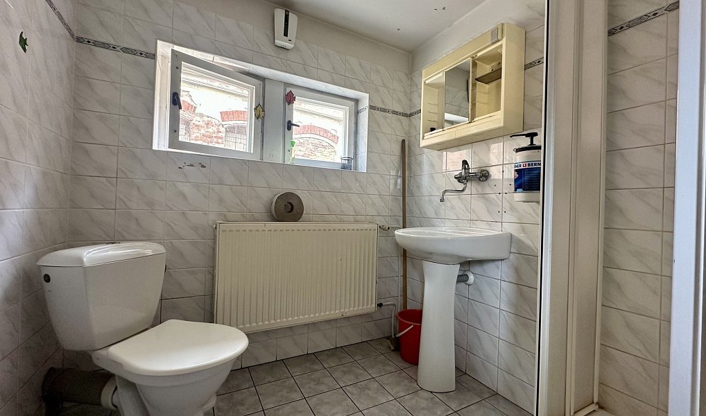 Prodej výrobních prostor 2 400 m², Varnsdorf – náhled fotky 17