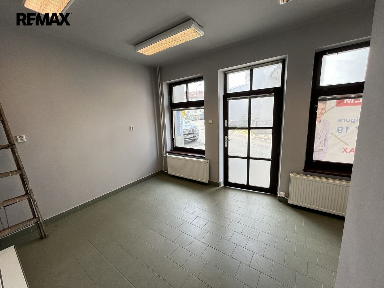 Pronájem obchodních prostor 18 m² – fotografie 4