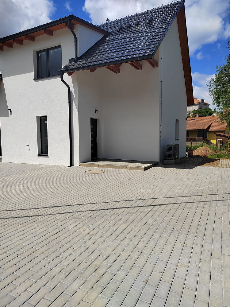 Pronájem domu 150 m² — photo 2