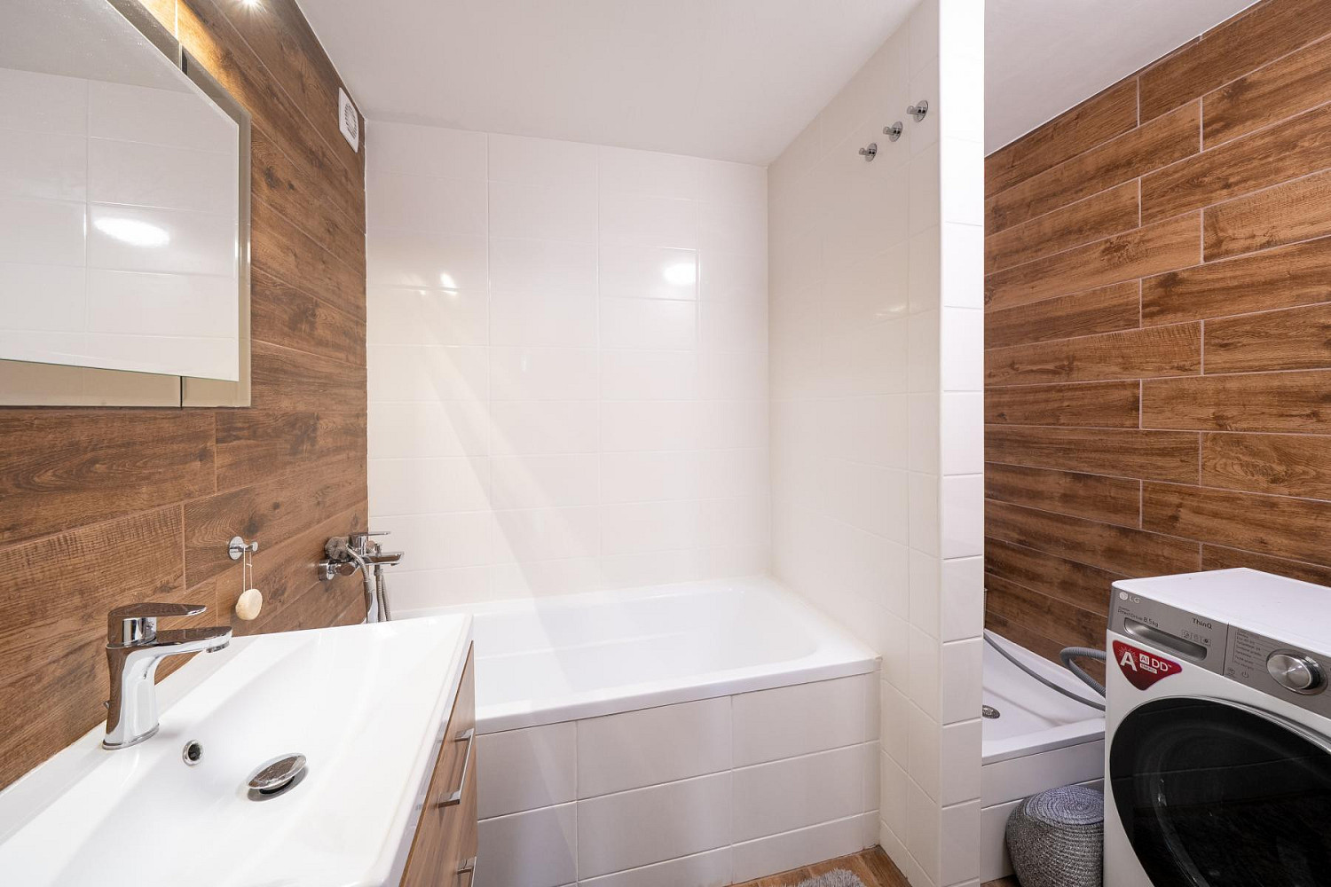 Pronájem bytu 3+1 70 m² – pohled 6