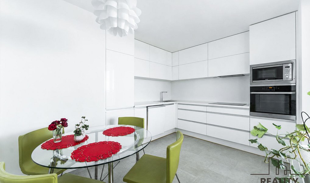 Prodej bytu 3+kk 80 m², Praha – náhled fotky 5