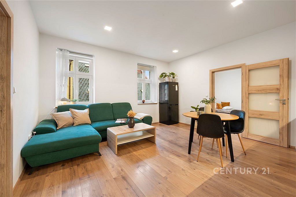 Prodej bytu 3+kk 69 m² – pohled 2