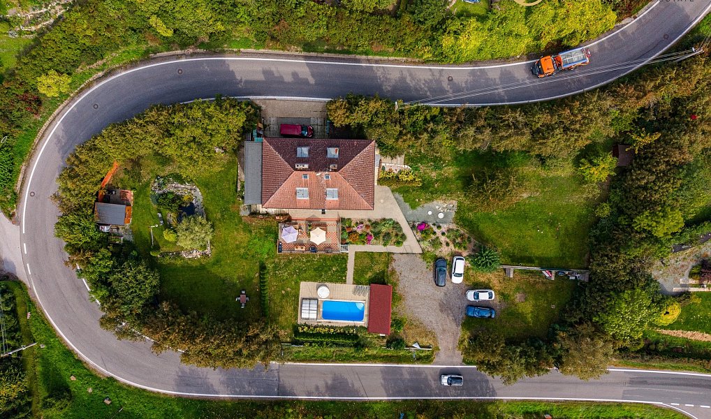 Prodej domu 338 m² s pozemkem 2 938 m², Hořičky – náhled fotky 2