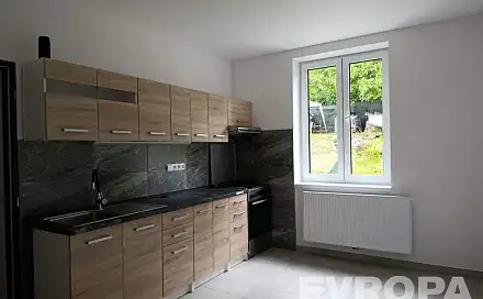 Pronájem bytu 1+1 60 m², Zlínská, Liberec - Liberec III-Jeřáb