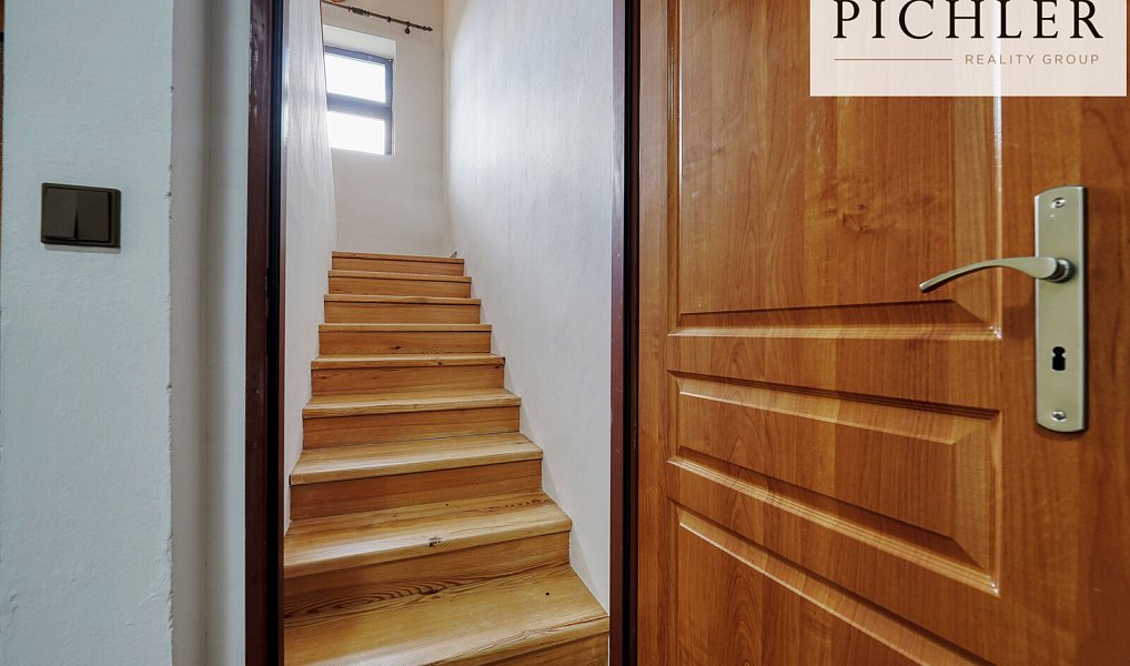 Prodej domu 320 m² s pozemkem 1 660 m², Tymákov – náhled fotky 39
