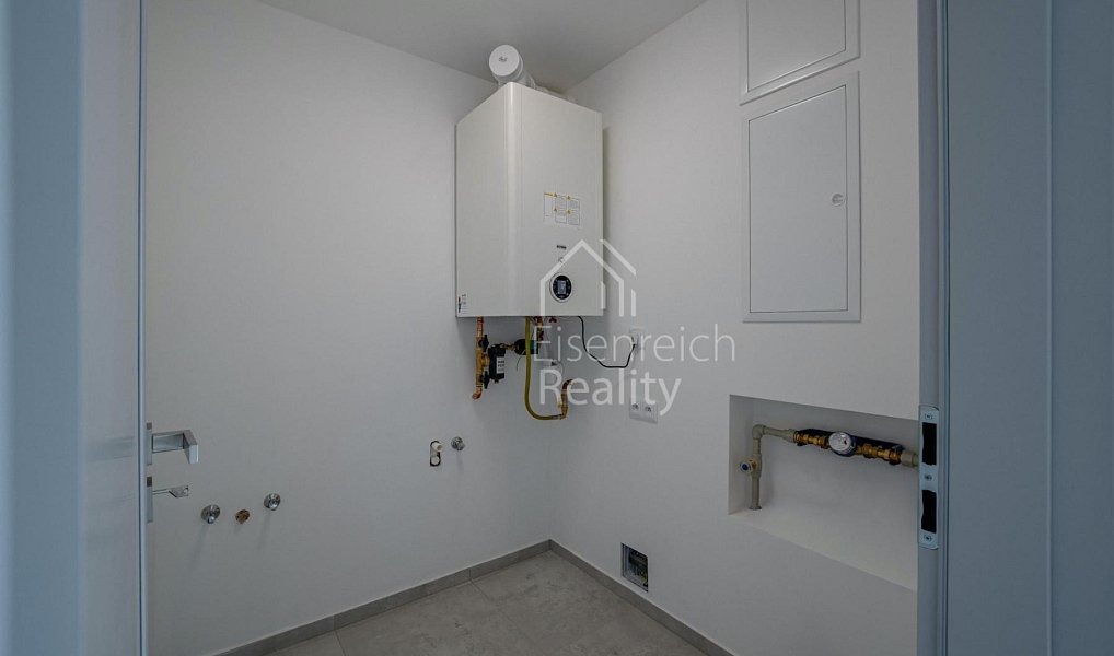 Prodej bytu 3+kk 94 m², Hradec Králové – náhled fotky 8