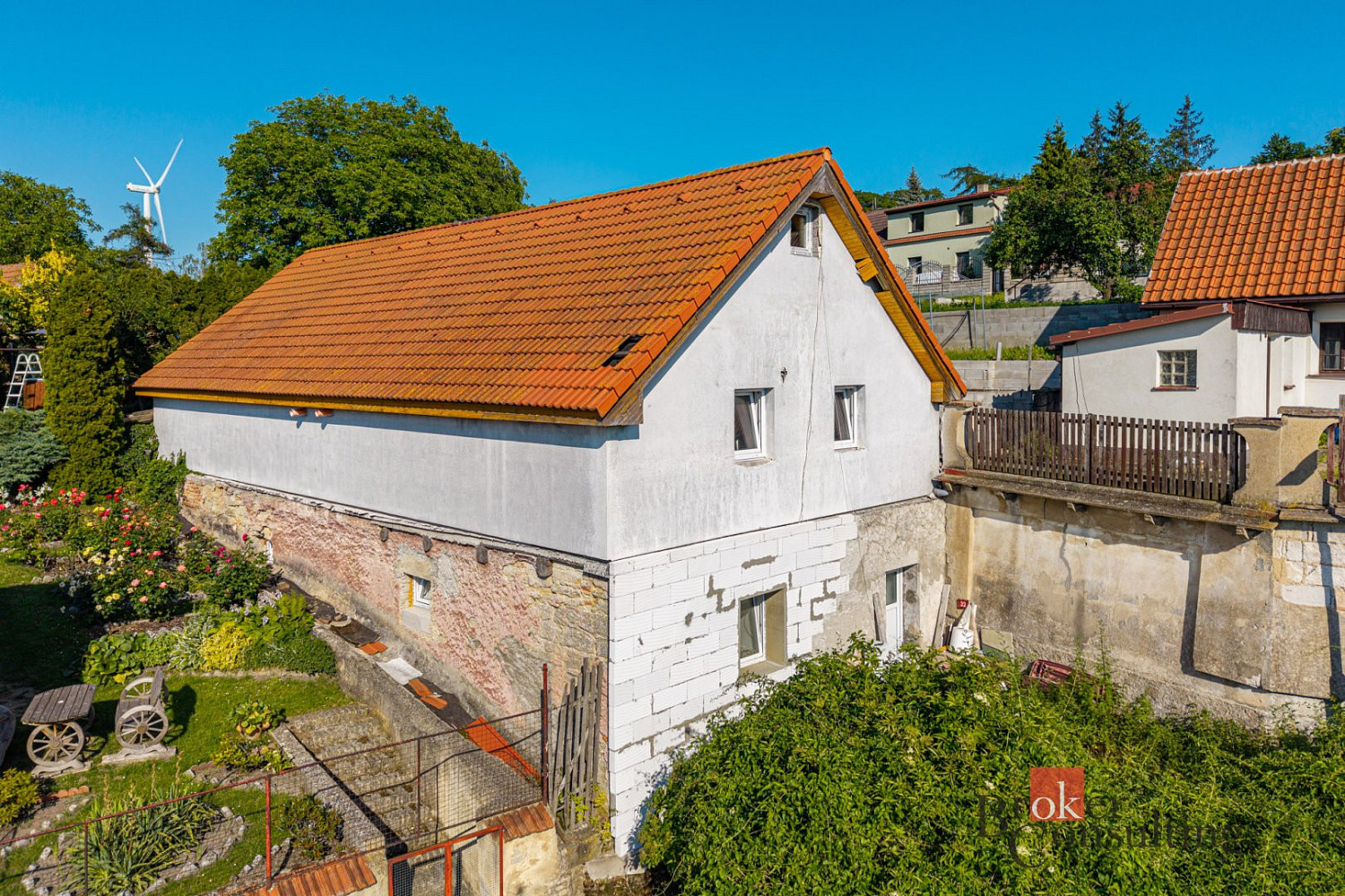 Prodej domu 140 m² s pozemkem 789 m² – fotografie 2