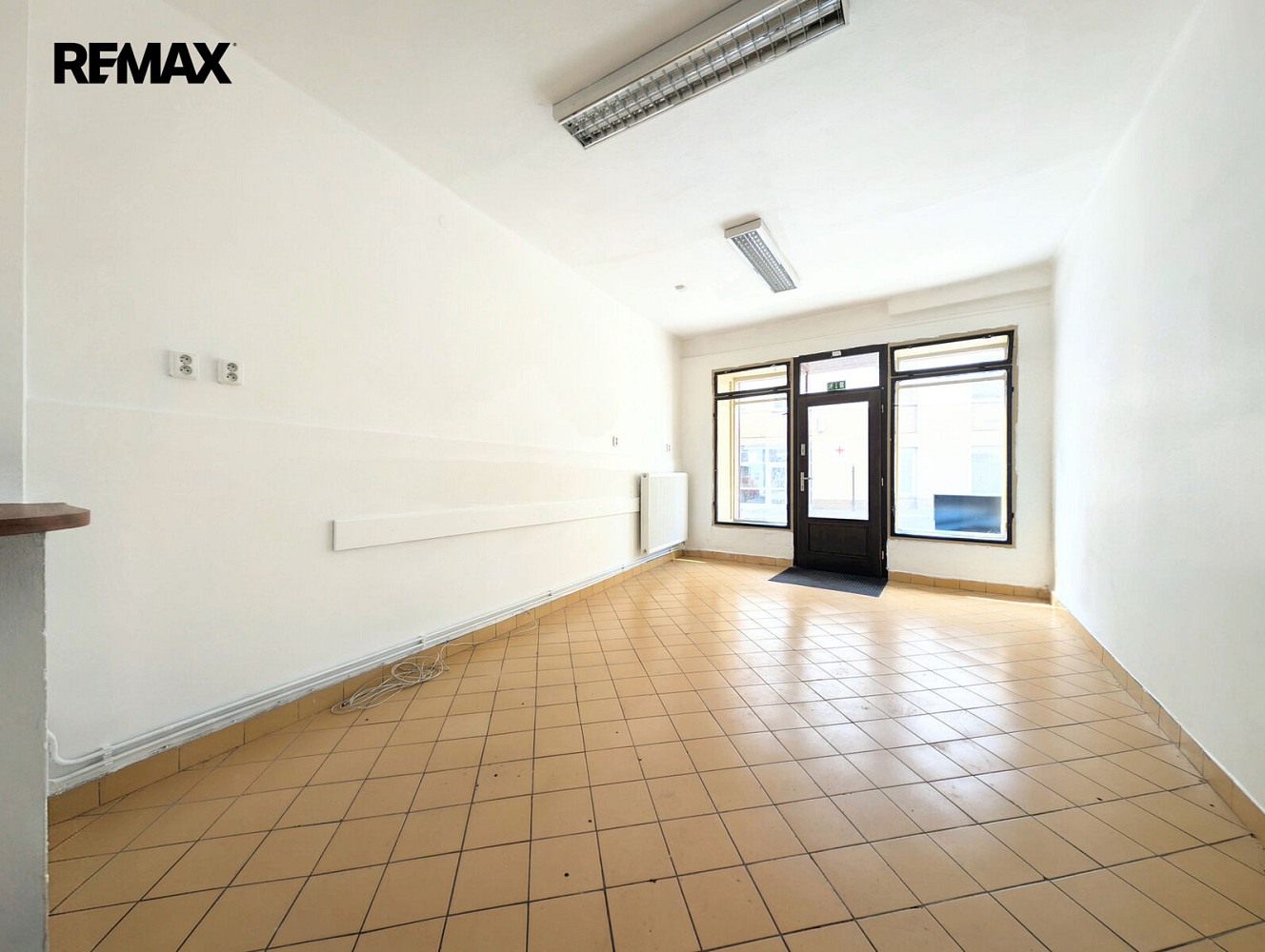 Pronájem obchodních prostor 46 m²