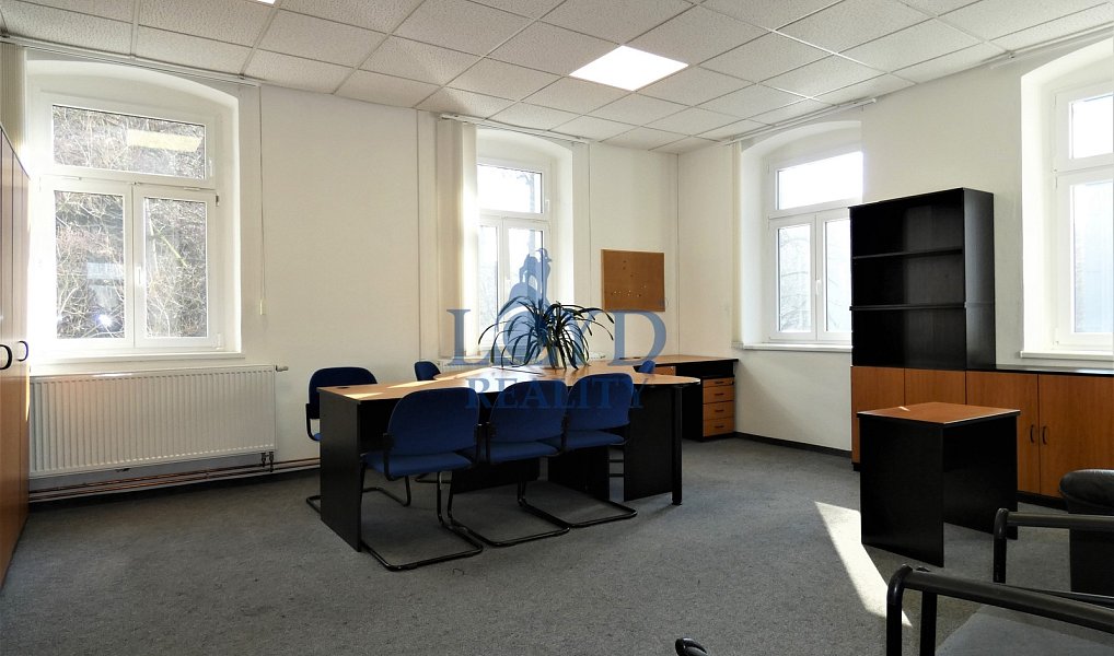 Pronájem kanceláře 47 m², Karlovy Vary – náhled fotky 2